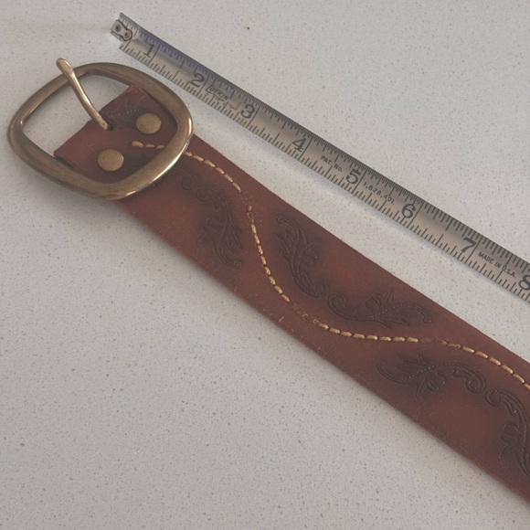 Lucky Brand Tan Leather Belt with Brass Accents - Picture 1 of 7